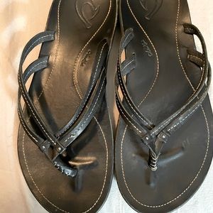 Olukai U’i Thong Sandals - Black - Size 9